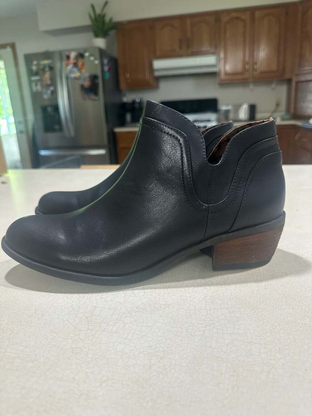 NWT b.o.c by Born Women's Lena Ankle Bootie
